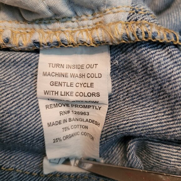 Indigo Rein Denim Shorts Size 30 Ripped Organic Cotton Blend Medium Light Wash - Picture 4 of 11